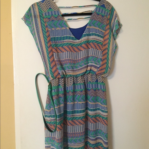 Dress - Picture 3 of 3